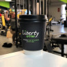 Spesialtrykt pappkrus med svart lokk med logoen 'Liberty Gym'